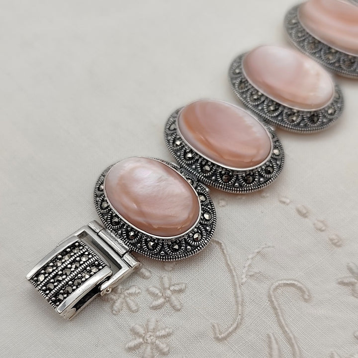 Bracelet Aurora - Art Déco | Nacre Rose, Argent et Marcassites