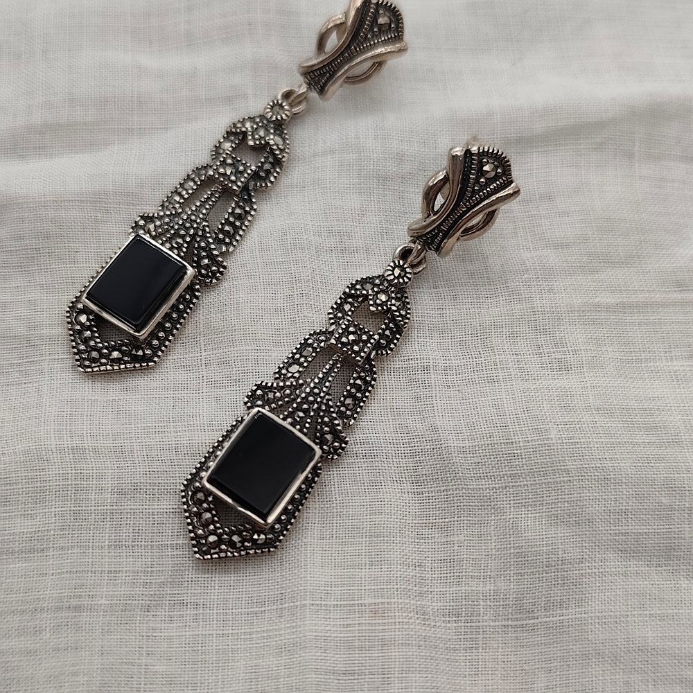 Boucles D'oreille Art Déco 1925, Argent, Onyx et marcassites - Au Bonheur Des Dames Toulouse