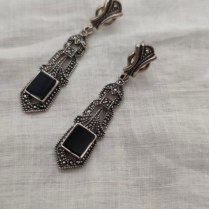 Boucles D'oreille Art Déco 1925, Argent, Onyx et marcassites - Au Bonheur Des Dames Toulouse