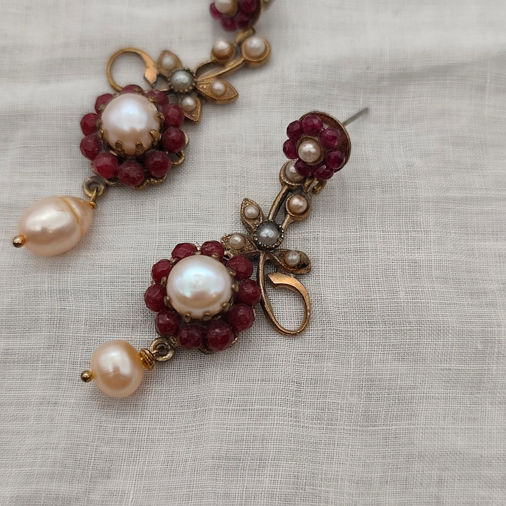 Boucles d'Oreilles Nerea - Baroque | Laiton et Perles - Au Bonheur Des Dames Toulouse - Boutique de Bijoux Baroque, Art Déco et Fantaisie. Livraison Offerte en France. IMG_20260204_150632